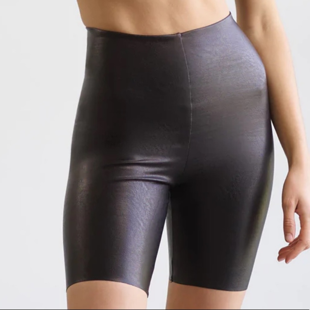 Faux leather bike shorts - Commando